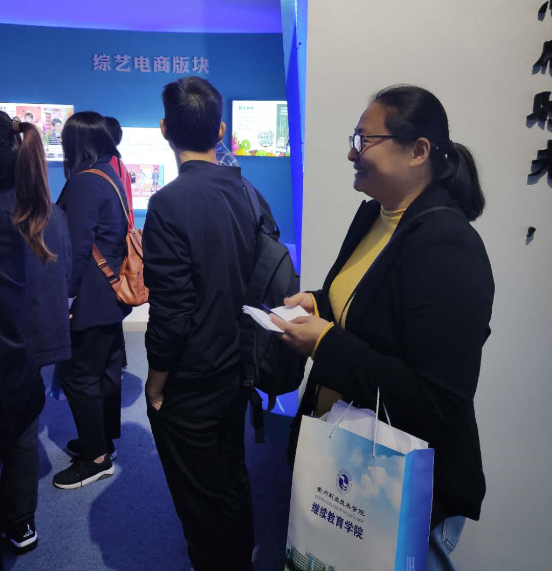 https://mmbiz.qpic.cn/mmbiz_png/vPq1SPznCiaQnicibOcxF9NflxmuiaQkGHlOe3DKIASjHmVLCqVicUicygHfeWGibRYjb4KYcWHOpgPTV8c8ZKDCIommQ/640?wx_fmt=png&tp=webp&wxfrom=5&wx_lazy=1&wx_co=1