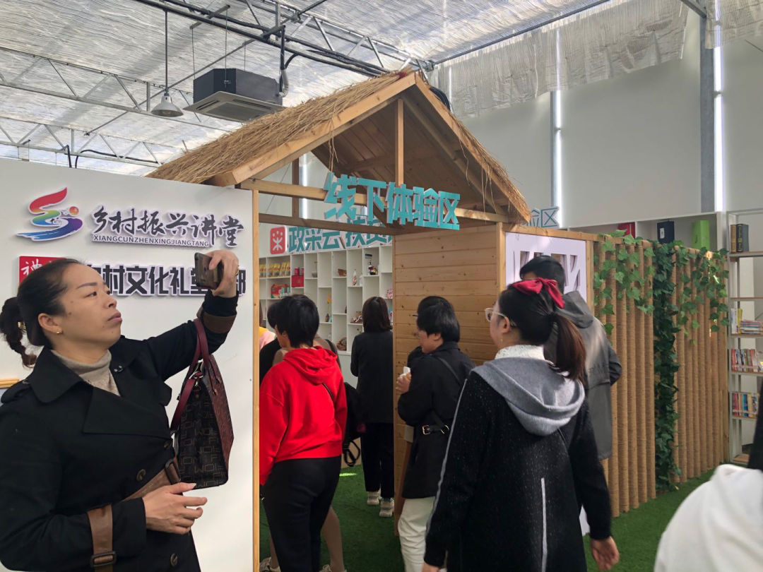 https://mmbiz.qpic.cn/mmbiz_png/vPq1SPznCiaQnicibOcxF9NflxmuiaQkGHlOyA4M9w7L3hmD47TYmkamjLyt4UUfadx4t4VfnBImdMt29B0bLwcEEA/640?wx_fmt=png&tp=webp&wxfrom=5&wx_lazy=1&wx_co=1